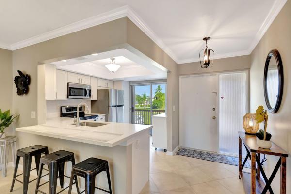 Camberwell, 11800 Avenue Of The Pga #11, Palm Beach Gardens, Florida 33418, image 1