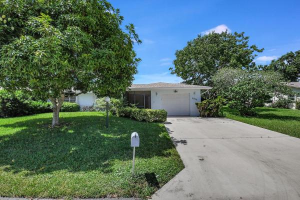 Delray Villas 1, 5926 Los Alamos Ln, Delray Beach, Florida 33484, image 1