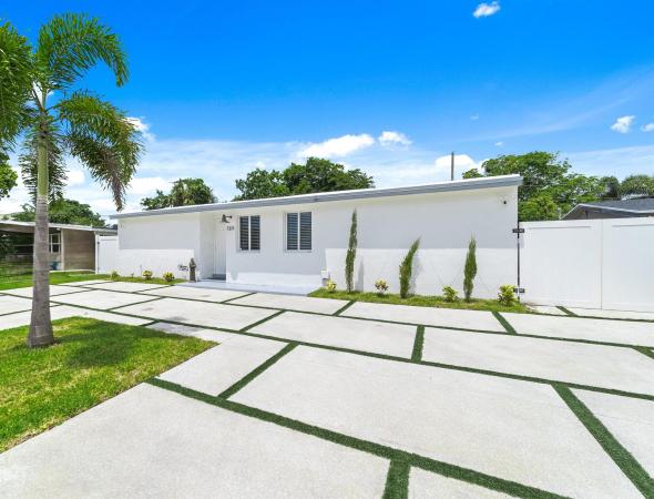 Palm Beach Colony, 789 Hibiscus Dr, Royal Palm Beach, Florida 33411, image 1