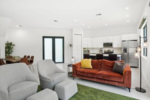 Delray 7 Townhomes, 2201 Florida Blvd, Delray Beach, Florida 33483, image 1