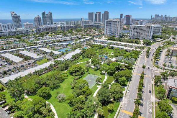 De Soto Park North, 1001 Three Islands Blvd #36, Hallandale Beach, Florida 33009, image 2