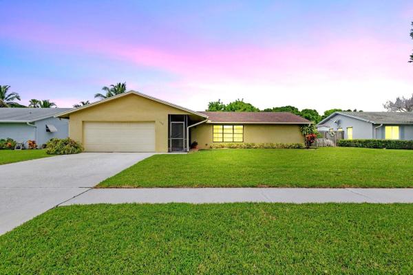 The Willows, 122 Martin Cir, Royal Palm Beach, Florida 33411, image 1