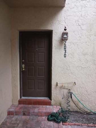 Bayberry Lakes, 2030 Bayberry Dr, Pembroke Pines, Florida 33024, image 1