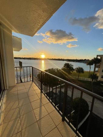 Croton Harbor, 301 Croton Ave #404, Lantana, Florida 33462, image 1