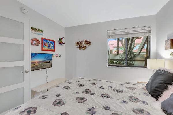 Coach Houses Of Town Place, 5630 Coach House Cir #C, Boca Raton, Florida 33486, image 2
