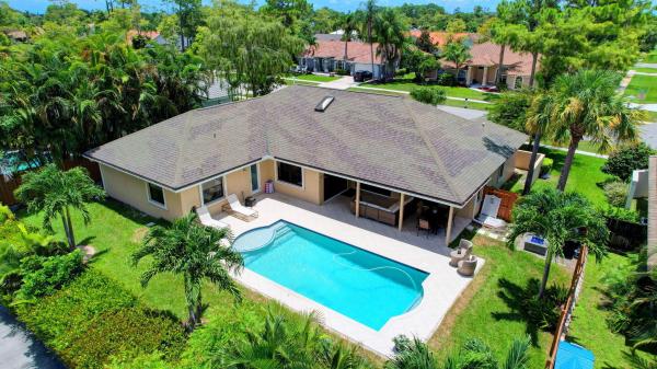 Greenview Shores 1 Of Wellington, 13598 Northumberland Cir, Wellington, Florida 33414, image 1