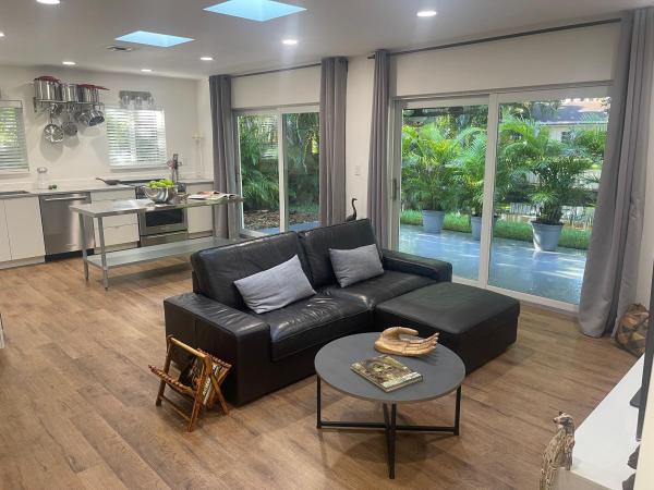 Venetian Isle, 1220 Isle Ct, Boynton Beach, Florida 33426, image 1