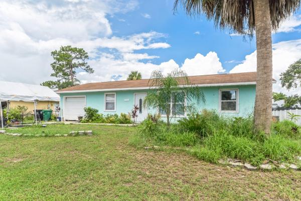 Hidden Oaks, 2520 SW Dallas St, Port St. Lucie, Florida 34953, image 2