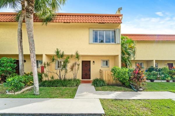 Boca Terrace, 892 SW 9th Street Cir #9, Boca Raton, Florida 33486, image 1