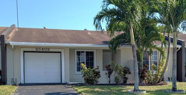 Lakewood On The Green, 5540 Lakewood Cir #H, Margate, Florida 33063, image 1