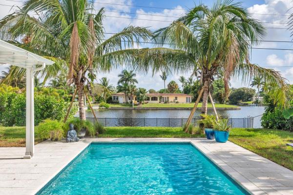 Lake Clarke Isle, 1421 Alpha Ct, West Palm Beach, Florida 33406, image 1