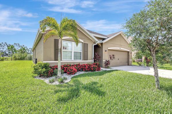 Creekside, 8512 Cobblestone Dr, Fort Pierce, Florida 34945, image 1
