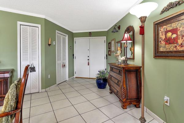 Towers Of Kendale Lakes, 13953 Kendale Lakes Cir #201b, Kendale Lakes, Florida 33183, image 1