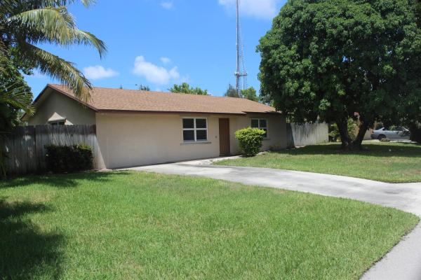 Bryn Mawr, 1605 Sherwood Dr, Mangonia Park, Florida 33407, image 1