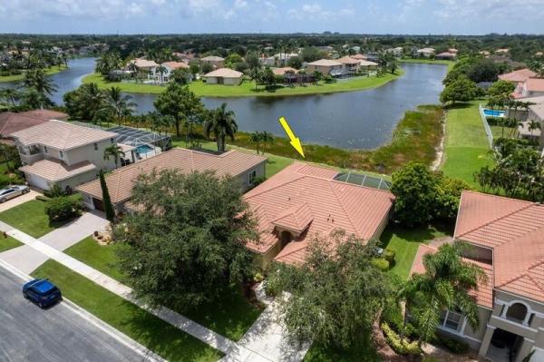 Shadow Creek Village, 6159 Shadow Tree Ln, Lake Worth Beach, Florida 33463, image 1