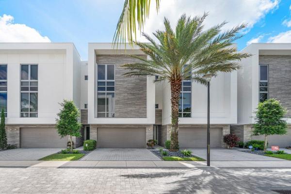 Moderne Boca, 4130 NW 17th Ave, Boca Raton, Florida 33431, image 1