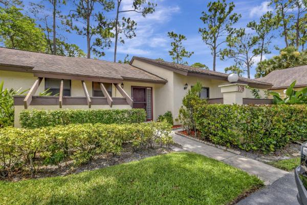 Strathmore Gate, 108 Roselle Ct, Royal Palm Beach, Florida 33411, image 1