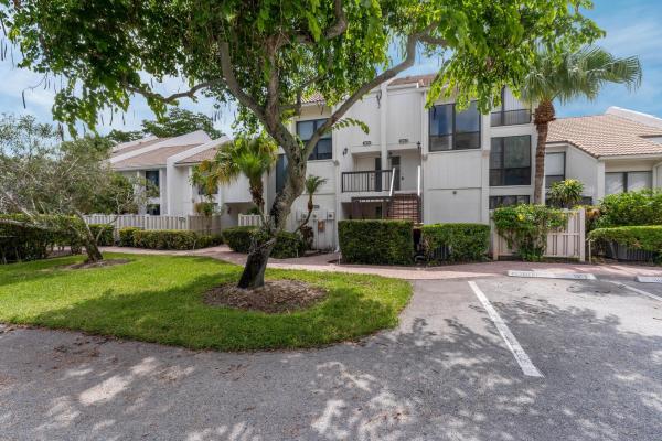 1302 Bridgewood Dr, Boca Raton, Florida 33434, image 1