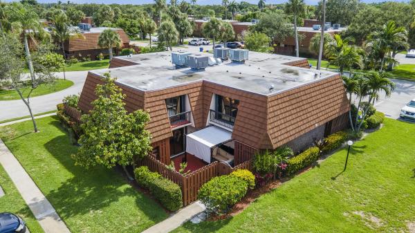 Jupiter Plantation, 825 Center St #20A, Jupiter, Florida 33458, image 1