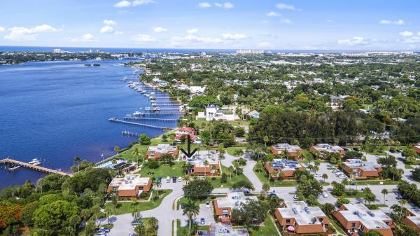 Jupiter Plantation, 825 Center St #20A, Jupiter, Florida 33458, image 2