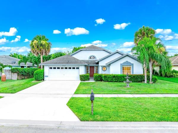 Crestwood, 140 Queens Ln, Royal Palm Beach, Florida 33411, image 1