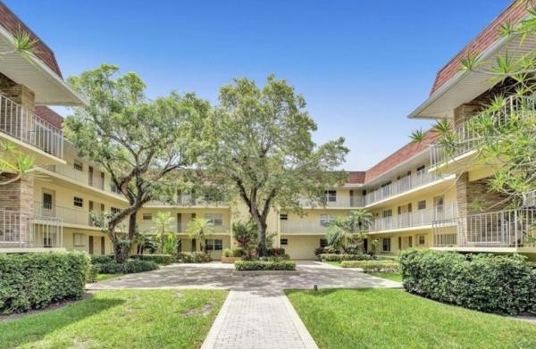 Tamberlane, 5510 Tamberlane Cir #247, Palm Beach Gardens, Florida 33418, image 1