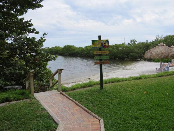Hypoluxo's Mariner's Cay, 100 Scotia Dr #104, Hypoluxo, Florida 33462, image 1