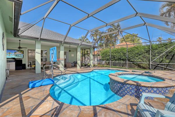 Wiltshire Village Of Greenview Shores 2, 1646 Wiltshire Village Dr, Wellington, Florida 33414, image 1