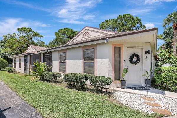 Surrey Woods, 2826 Stoneway Ln #A, Fort Pierce, Florida 34982, image 1
