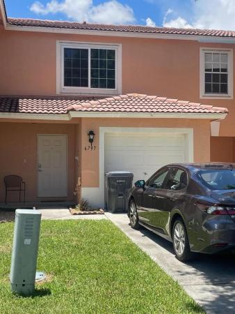 Country Glen At Rivermill, 6797 Willow Creek Run, Lake Worth Beach, Florida 33463, image 1