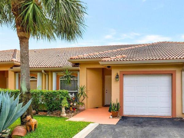 Fairway Villas At Lucerne Lakes, 4720 Lucerne Lakes Blvd #000, Lake Worth Beach, Florida 33467, image 1