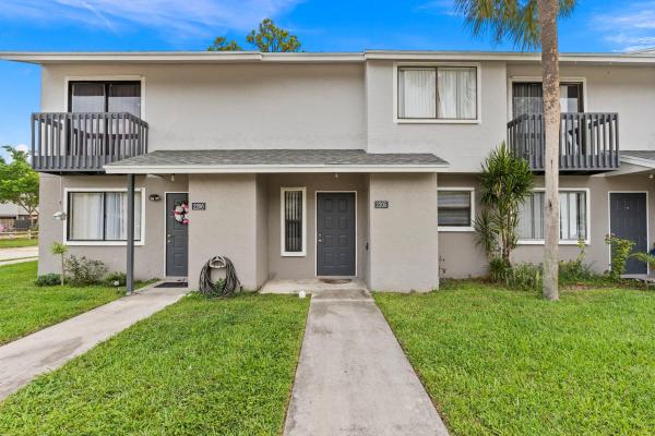 Canalakes, 2205 Seaside Dr, Greenacres, Florida 33463, image 2