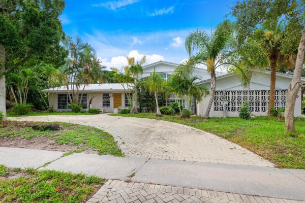 Royal Oaks Hills, 850 W Royal Palm Rd, Boca Raton, Florida 33486, image 1