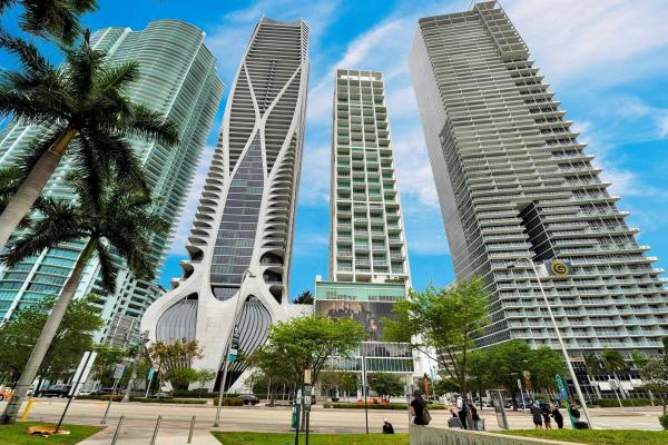 Ten Museum Park Residential, 1040 Biscayne Blvd #2106, Miami, Florida 33132, image 1