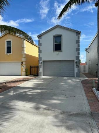 Greenland, 4703 Clemens St, Lake Worth Beach, Florida 33463, image 1