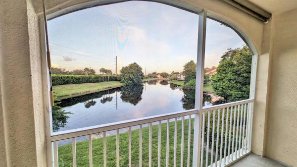 Casablanca Isles, 815 W Boynton Beach Blvd #3-204, Boynton Beach, Florida 33426, image 1