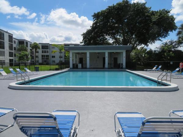 Isle Of Boca Dunes, 9233 SW 8th St, Boca Raton, Florida 33428, image 1