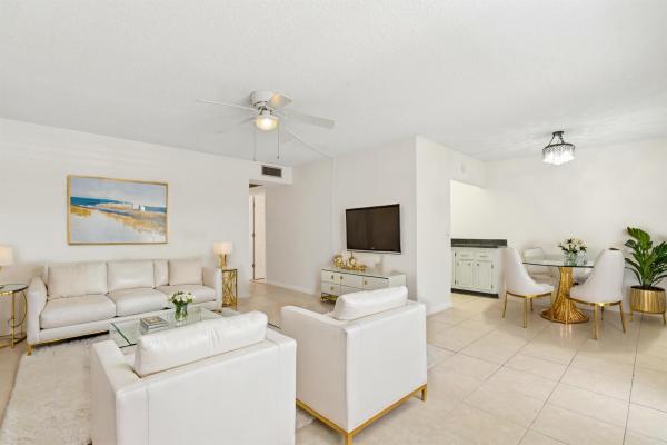 159 Southampton C, West Palm Beach, Florida 33417, image 1