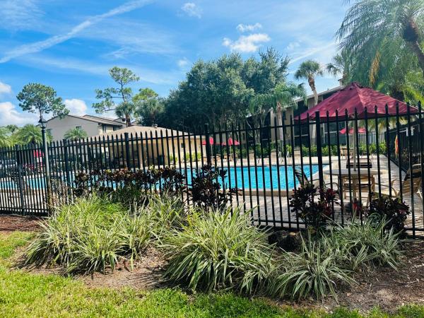 The Charter Club Of Palm Beach, 204 Foxtail Dr #E3, Greenacres, Florida 33415, image 2