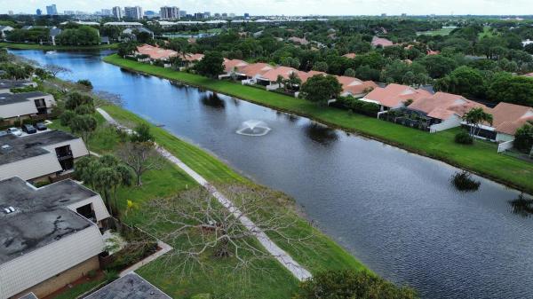 Village Of Sandalwood Lakes South, 6510 65th Way, West Palm Beach, Florida 33409, image 1
