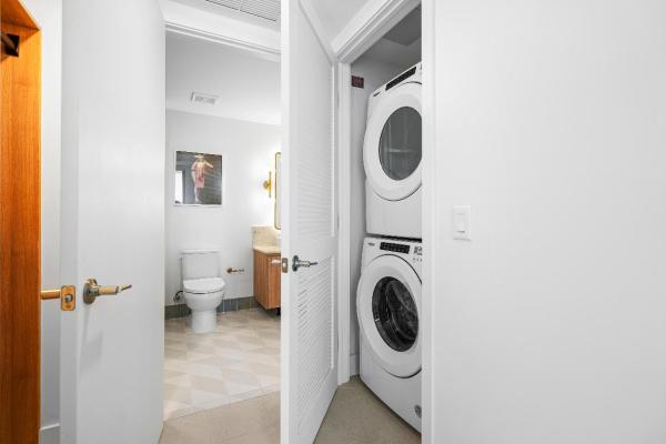 601 NE 1st Ave #2707, Miami, Florida 33132, image 1