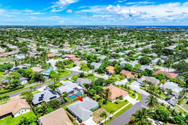 1303 W Indies Way, Lantana, Florida 33462, image 2