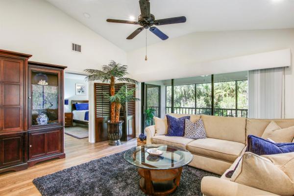 Dunbar Woods, 1103 Duncan Cir #204, Palm Beach Gardens, Florida 33418, image 1
