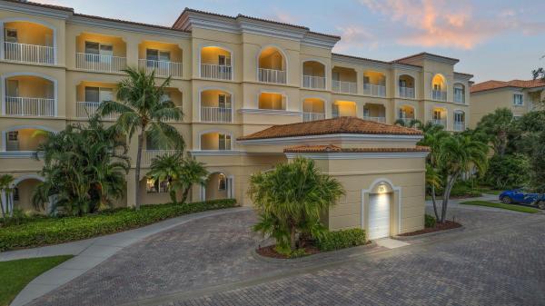 Harbour Isle West, 15 Harbour Isle Dr #102, Fort Pierce, Florida 34949, image 1