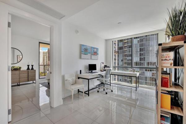 100 Las Olas, 100 E Las Olas Blvd #1904, Fort Lauderdale, Florida 33301, image 1