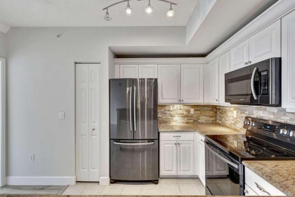 The Courtyards In CityPlace, 780 S Sapodilla Ave #507, West Palm Beach, Florida 33401, image 3