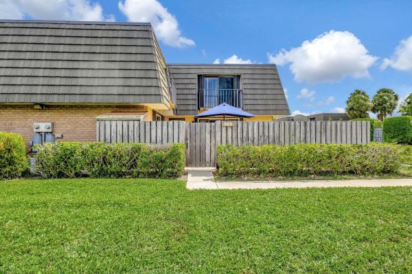 Village Of Sandalwood Lakes, 3818 38th Way, West Palm Beach, Florida 33407, image 1