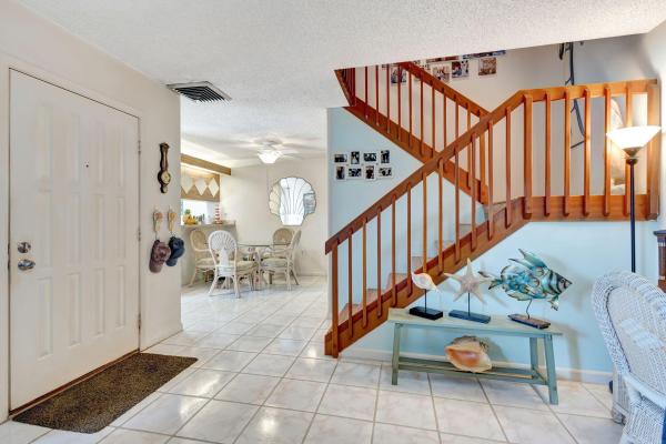 Village Of Sandalwood Lakes, 3818 38th Way, West Palm Beach, Florida 33407, image 2