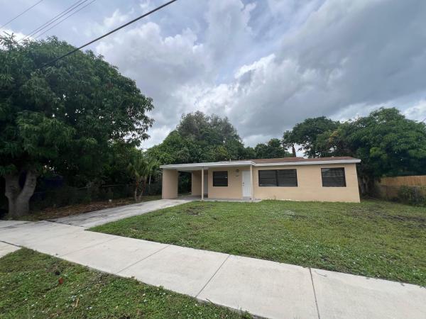Delray Beach No HOA, 817 SW 3rd Ct, Delray Beach, Florida 33444, image 1