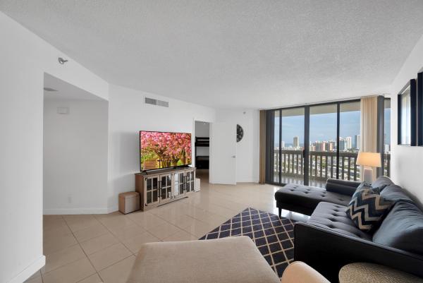 1000 Island Boulevard, 1000 W Island Blvd #2703, Aventura, Florida 33160, image 1